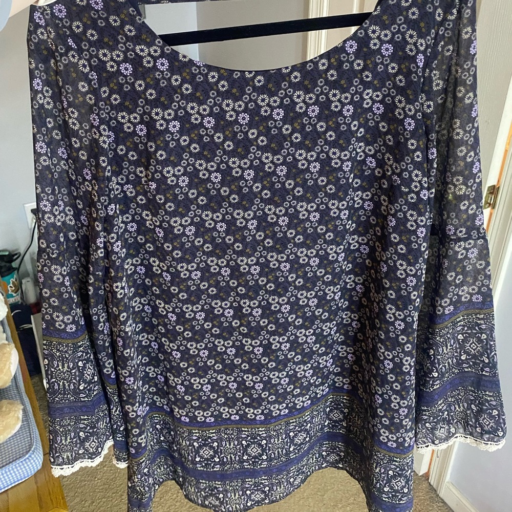 Size large navy blue summer dress with flared sleeves